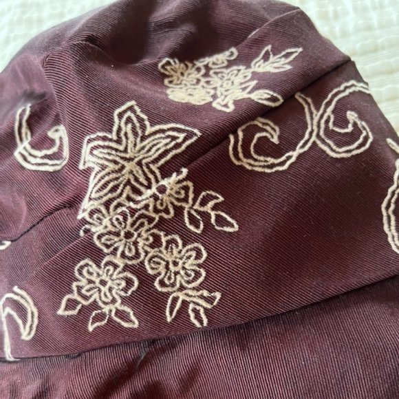 Vintage Nylon Embroidered Floral Bucket Hat - Picture 2 of 5